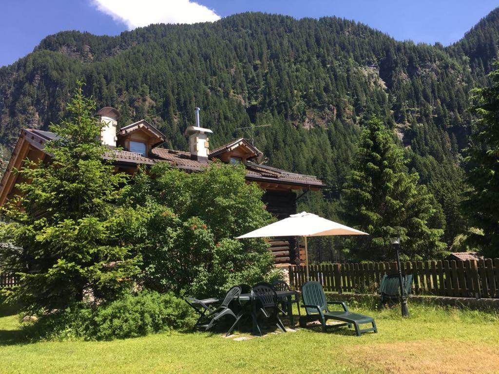 Mes Lastei Lägenhet Campitello di Fassa Exteriör bild